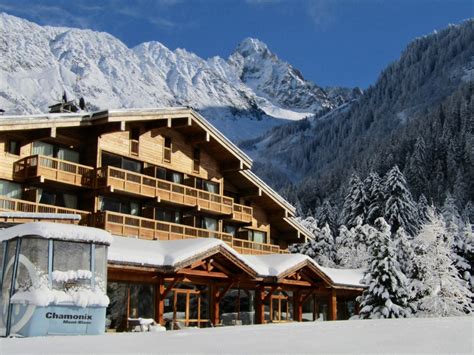 cheap hotels in les grands montets ski area